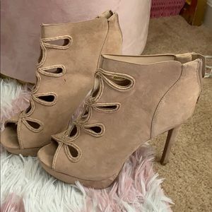 Beige heels size 10